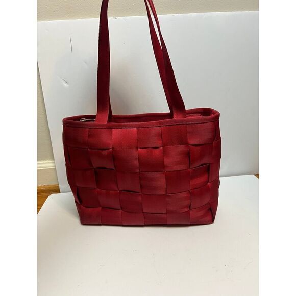 Harvey's Original Red Seatbelt Shoulder Bag 9x12" - Picture 3 of 11